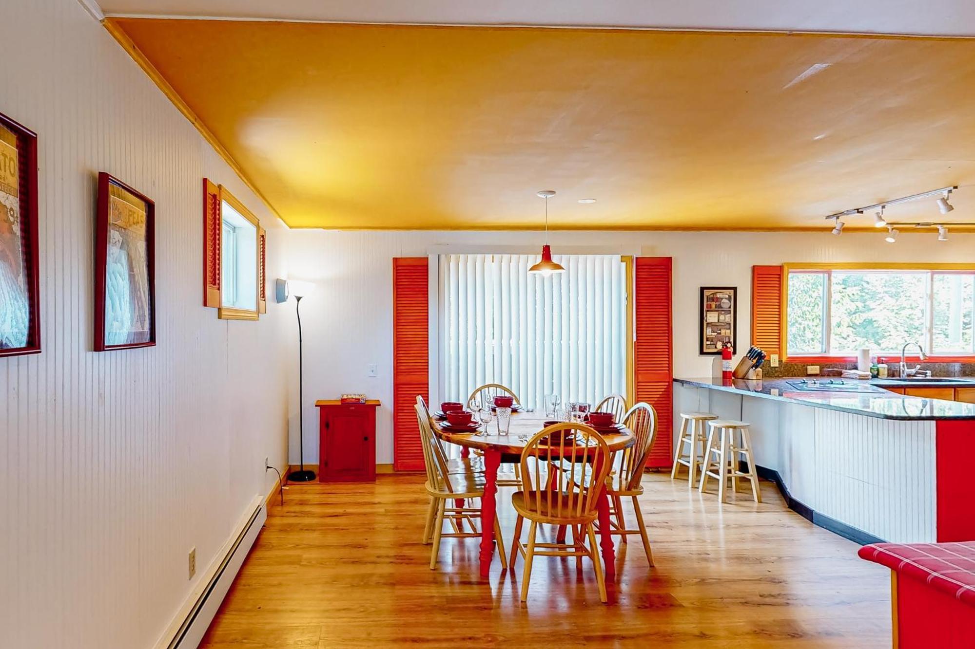 Summertime Bar Harbor Room photo
