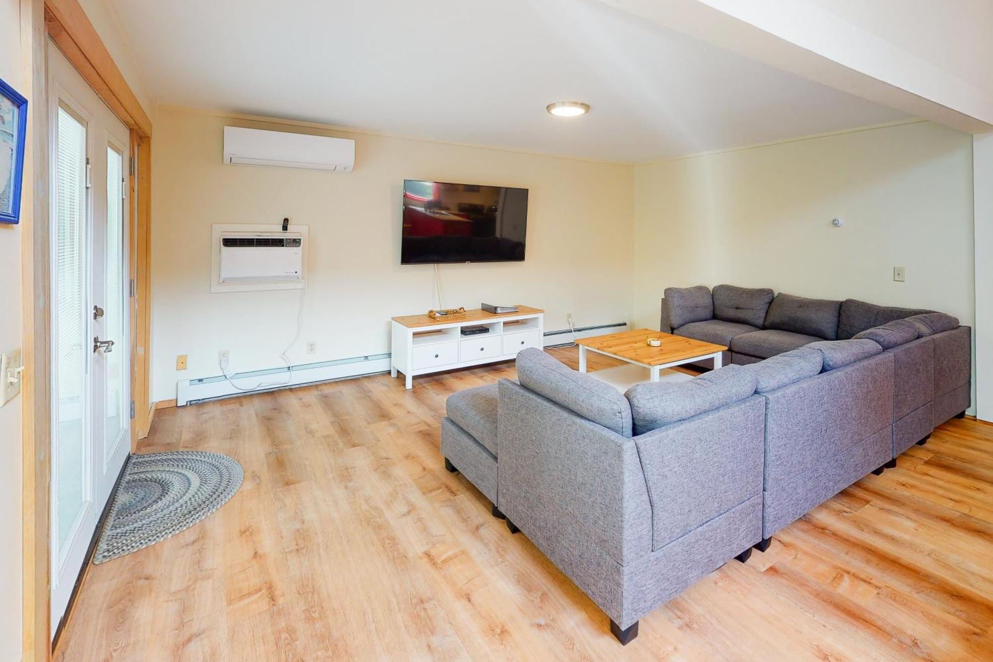 Summertime Bar Harbor Room photo